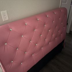Headboard Queen  Bed 