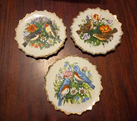 (3) Vintage Bird Decor Plate set