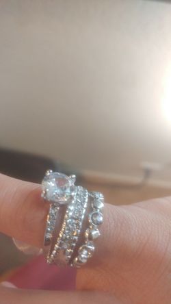 $5 RINGS!!! 3 set Wedding band/Engangement rings set!!