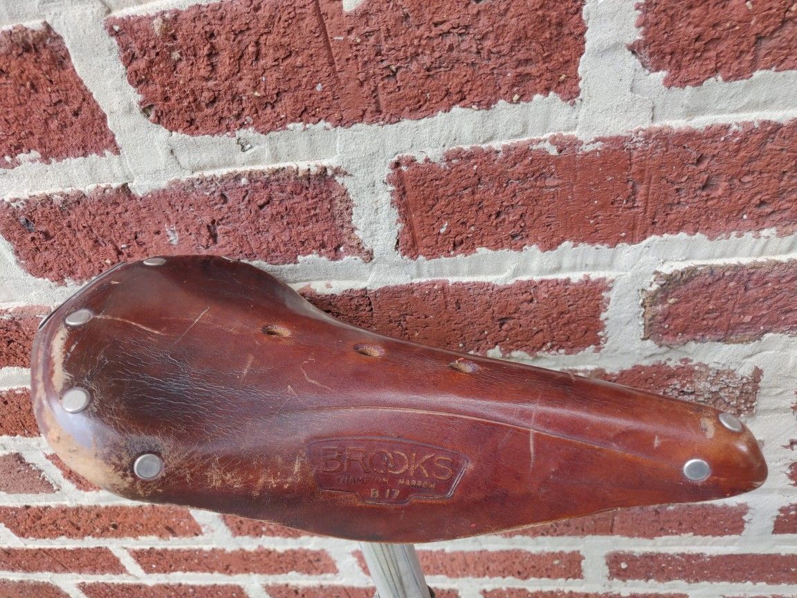 Brooks Saddle