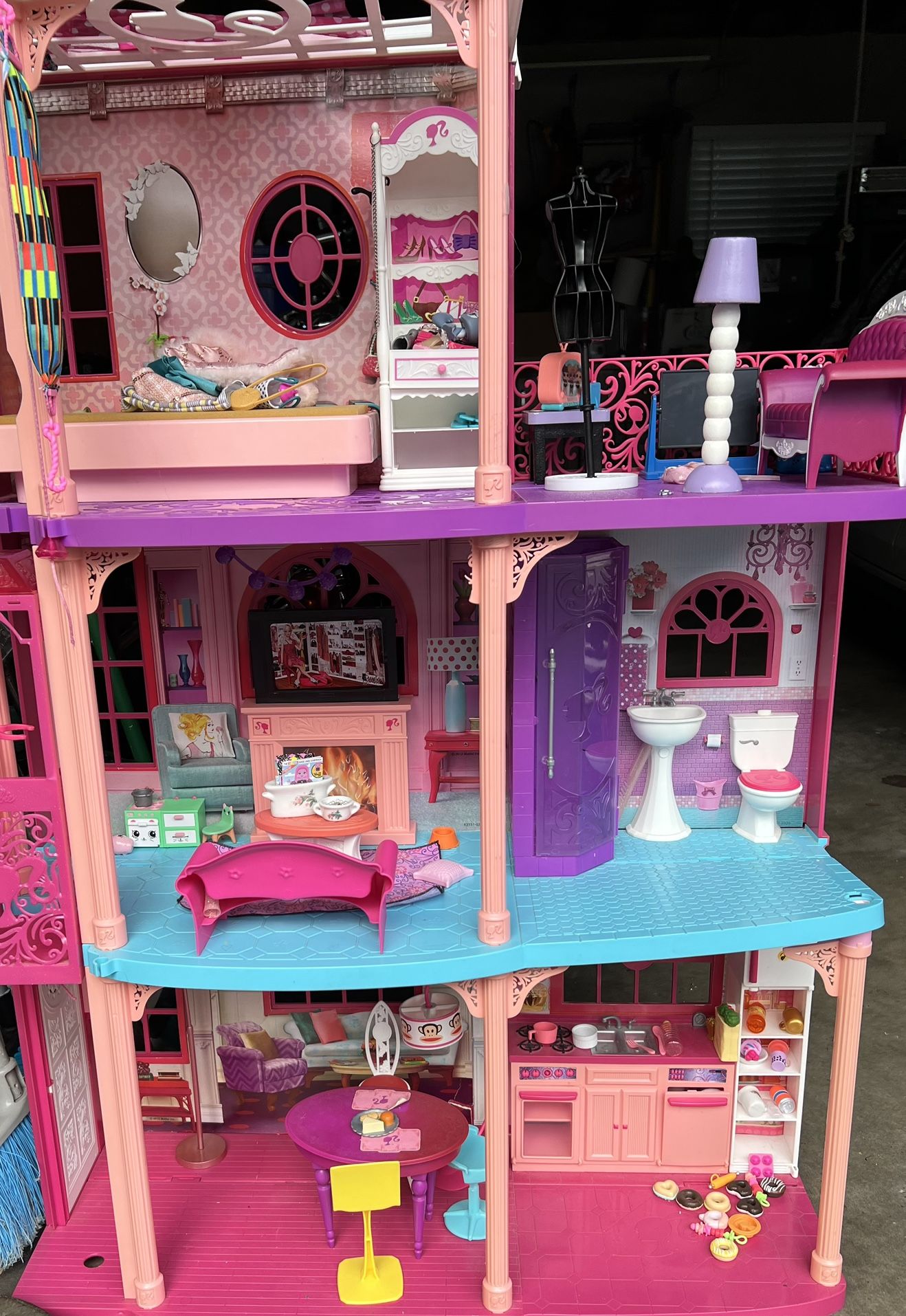 Barbie Dream Home