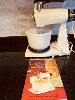 Sunbeam Mixmaster Stand Up Mixer