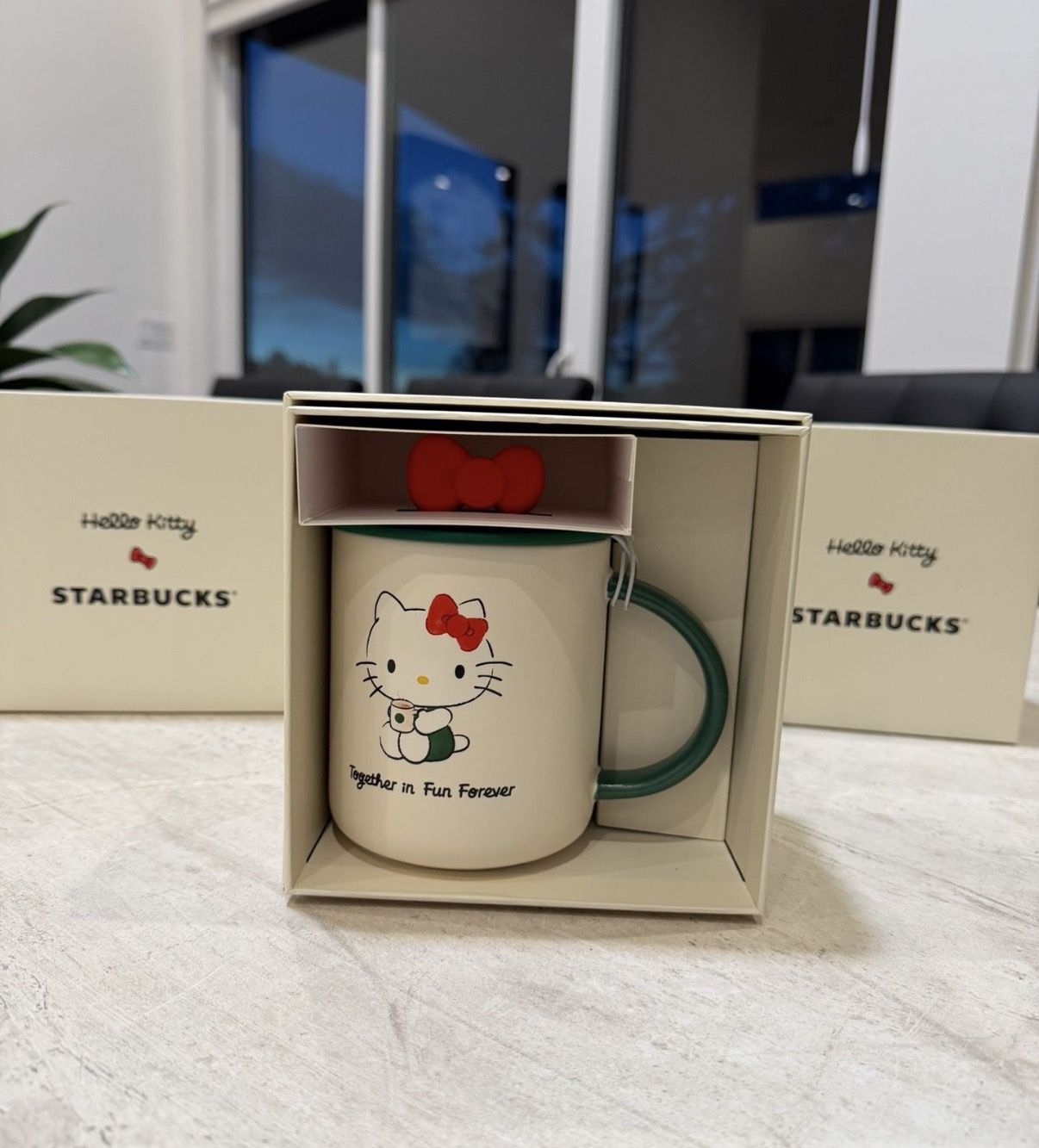 Hello Kitty, Starbucks