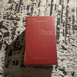 Baccarat rouge 540 cologne 