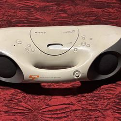 Tested Sony S2 ZS-X10 Personal Audio Radio CD-R/RWAM/FM Player