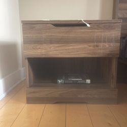 South Shore Holland 1-Drawer Nightstand, Natural Walnut