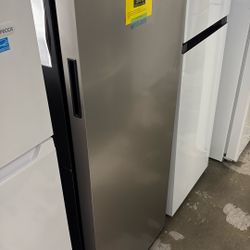 Frigidaire Upright Freezer 10 CU FT