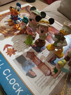 Disney mickey set collectible  Original 