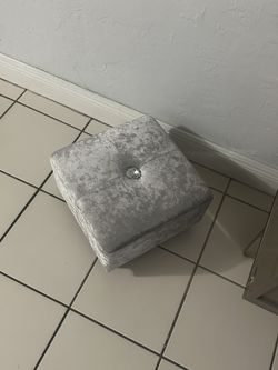 Grey Velvet Lil Stool Bench $25 (15”X 15” N 9” Tall) 