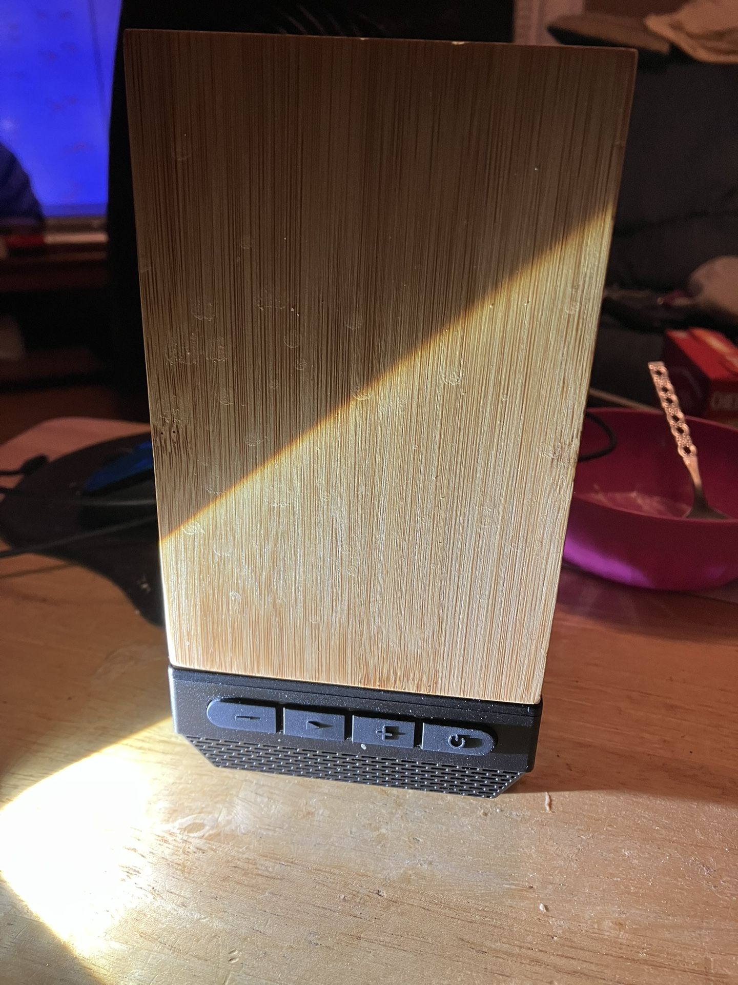 Kitchen Utencil Bluetooth Caddy