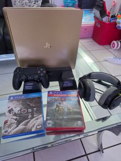 PLAYSTATION 4 SLIM / 2 JUEGOS A ELEGIR UN MANDO Y HEADSET