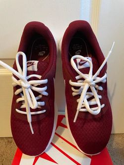 Women's Nike Tanjuns 7.5