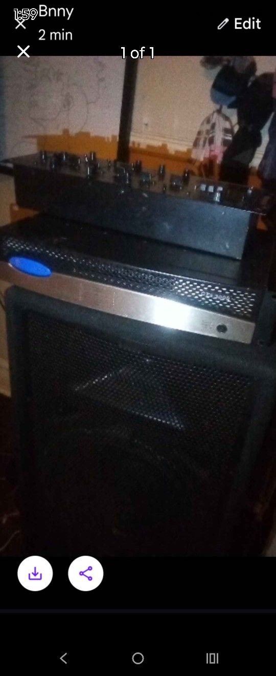 Crown DJ Amplifier 3000 W $ 280