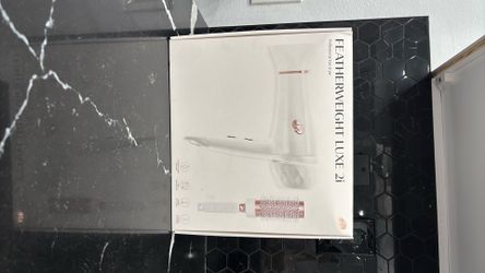 Featherweight Luxe 2i Professional Hair Dryer 