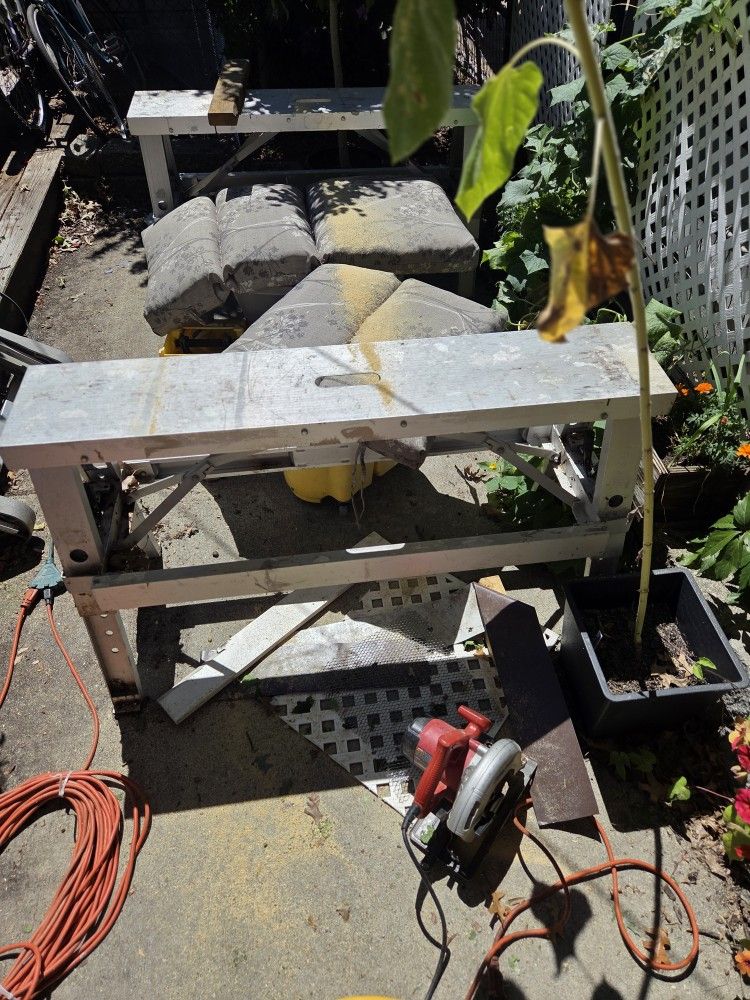 Drywall Benches