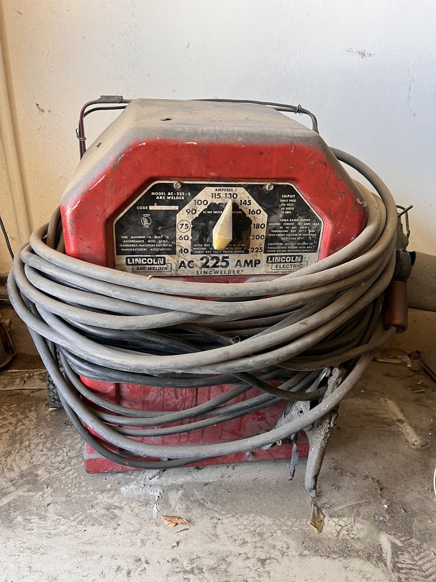Lincoln AC-225-S Electric Arc Welder