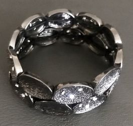 Gorgeous Vintage Black Stretchable Bracelet with Rhinestones