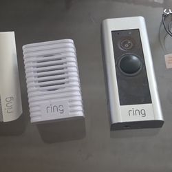Ring Video Doorbell Pro + 2 Chimes