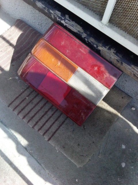 1995 97 Volvo 850 Left Tail Light One Small Line On The Tail Light Picked Up In Van. Nuys