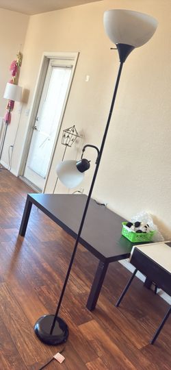 Floor lamp
