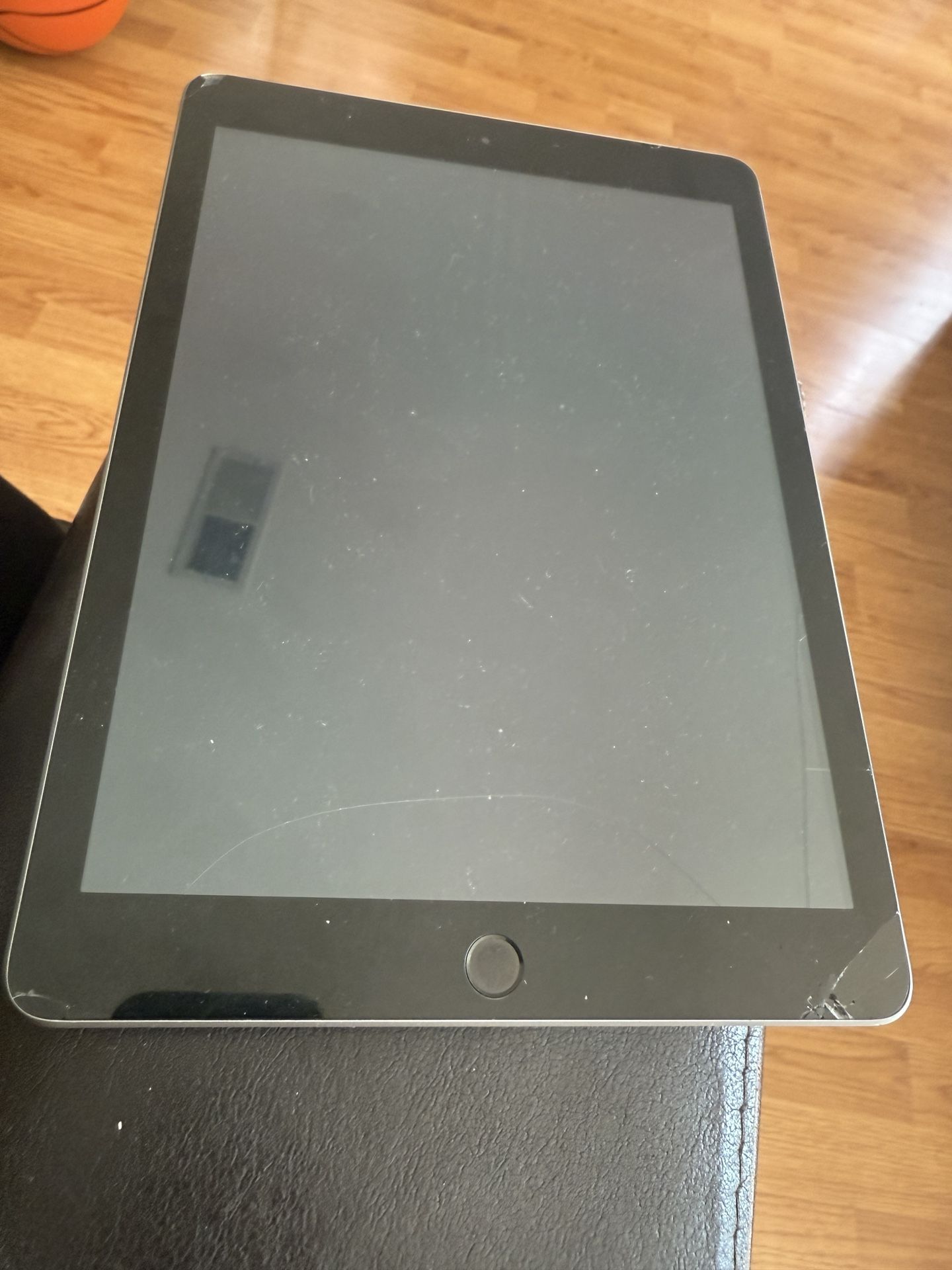 iPad 6th Generation
