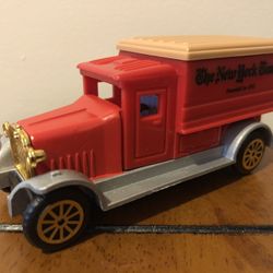 Collector's Set of 4 Vintage Classic Trucks