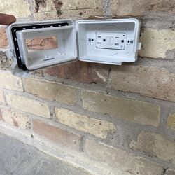 New Outlet/ Plug/ Receptacle