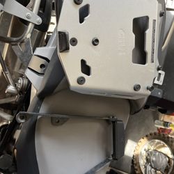 Givi Monokey Rack Adapter For Bmw GSA 1200