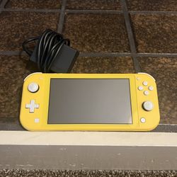 Nintendo Switch Lite 