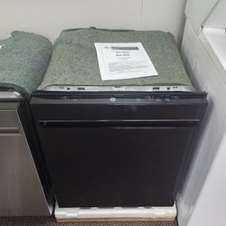 24 in. Built-In Black Top Control ADA Dishwasher with Stainless Steel Tub and 51 dBA