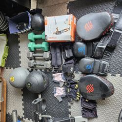 EXERCISE EQUIPMENT: PLEASE READ DESCRIPTION 