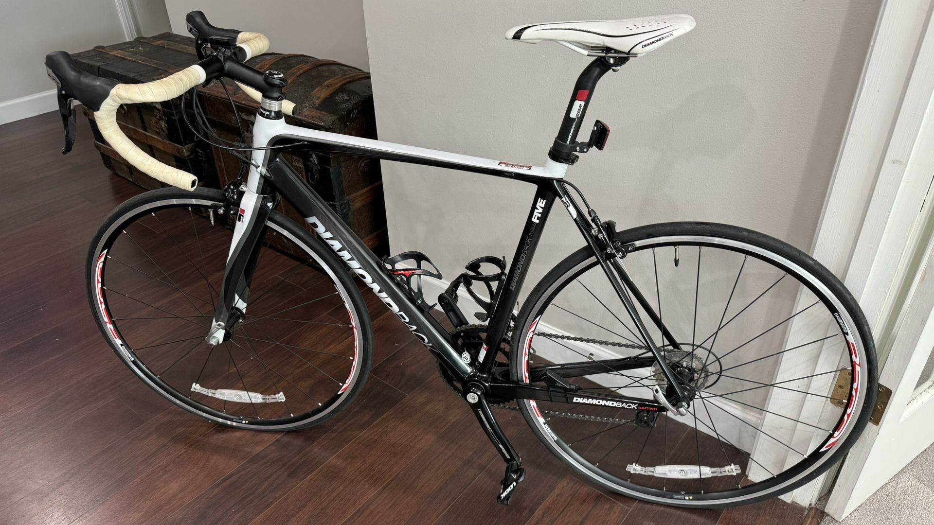 Diamond Back Podium Five Racing/Road Bike - Full Carbon Fiber 