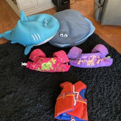 Children’s Pool Floating Toys