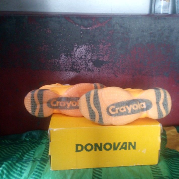 Size 5 Kids Donovan Crayola