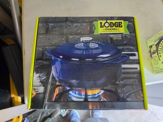 LODGE Enamel Cast Iron Dutch Oven
