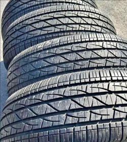 🎖245 60 18 Firestone tires Con 80% de Vida Las 4