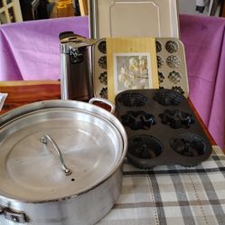 Hamilton Beach Can Opener And Lot Baking And Cooking Pans
