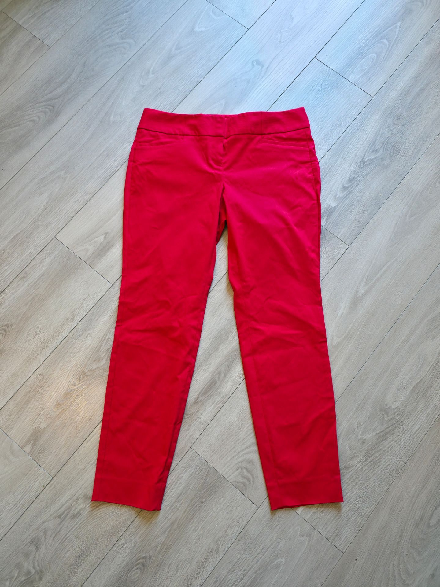 The Limted Red Capri Pant Size 10