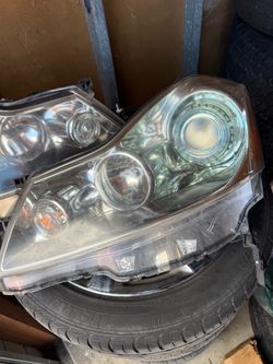 2008 OEM Infiniti G37 Headlight Assemblies (Pair)