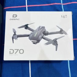 Brand new DEERC D70 Drone with Camera,720P HD FPV Foldable Drones,2 Batteries,One Key Landing/takeoff