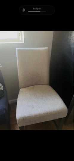 2 Tall chairs