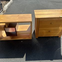 Excellent Condition Brown Night Stands!! 