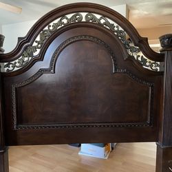 Queen Bed Frame And 2 Nightstands