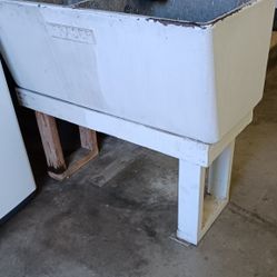 Free Concrete Deep Sink