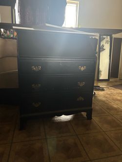 Dresser