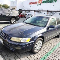 Toyota Camry LE 1998