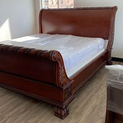 King Sleigh Bed