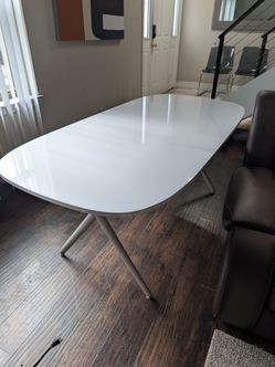 Office conference room/ Dinning table