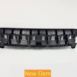 2022 2023 Hyundai Kona Radiator Grille Upper Cover  New Oem