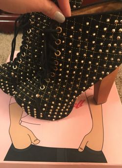 Jeffrey Campbell size 7